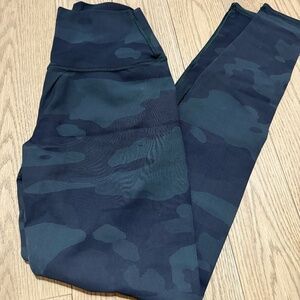 Alo Camo Leggings